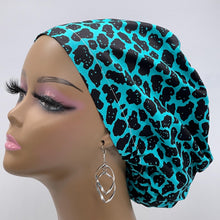 Load image into Gallery viewer, Niceroy Surgical SCRUB CAP Blue black Ankara Europe style nursing caps cotton African print fabric and satin lining option.