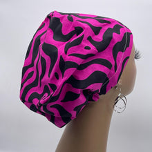Load image into Gallery viewer, Niceroy Surgical SCRUB CAP hot pink magenta black Ankara Europe style nursing caps cotton African print fabric and satin lining option.
