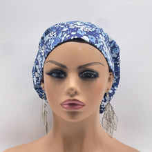 Load image into Gallery viewer, Niceroy Satin Lined Surgical SCRUB CAP navy ceil light blue floral Europe style nursing caps fabric and