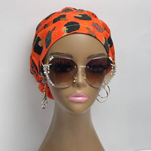 Load image into Gallery viewer, Afro Print Scrub Cap – Adjustable Cotton Healthcare Scrub Hat with Mask Buttons