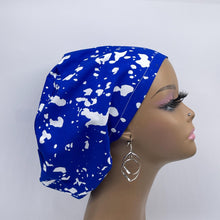 Load image into Gallery viewer, Niceroy Satin Lined Surgical SCRUB CAP Royal blue and white Europe style nursing caps African print fabric and