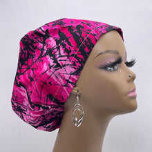 Load image into Gallery viewer, Niceroy Satin Lined Surgical SCRUB CAP hot pink magenta black Ankara Europe style nursing caps cotton African print fabric and .