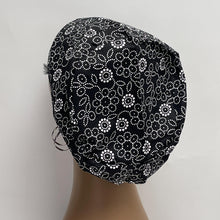 Load image into Gallery viewer, Niceroy Satin Lined Surgical SCRUB CAP black white floral Europe style nursing caps cotton fabric and .
