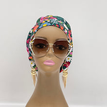 Load image into Gallery viewer, Niceroy Satin LinedSurgical SCRUB HAT CAP,  Europe style mushroom daisy flowers cotton print fabric Euro hat multicolored floral .