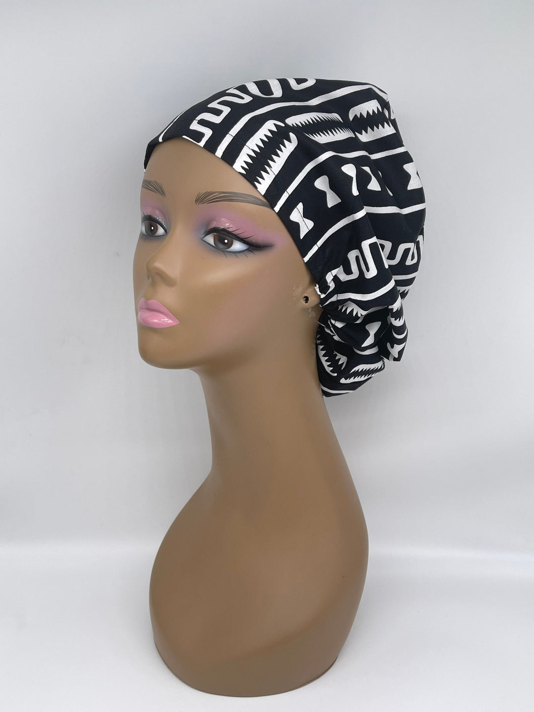 Niceroy Satin Lined surgical SCRUB HAT CAP, Black and white Europe Euro style nursing caps made with Cotton print fabric and