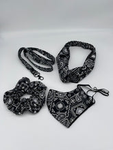 Load image into Gallery viewer, Niceroy Cotton headband, Mask, lanyard and scrunchies gift set, gift for a friend, for her, for mom
