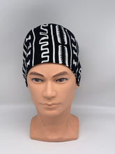 Load image into Gallery viewer, Niceroy unisex surgical tie back SCRUB HAT CAP, nursing caps made with cotton fabric and satin lining option African print men scrub cap